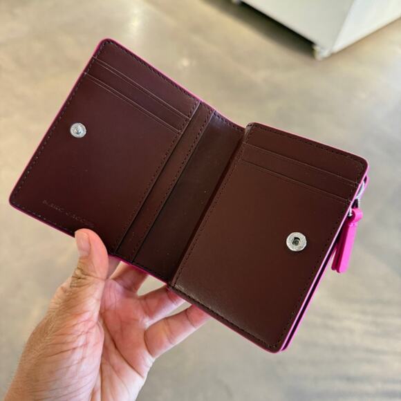 Best Price‼️Marc Jacobs 4S5SMP005S01 Mini Compact Wallet HOT PINK - Picture 4 of 7